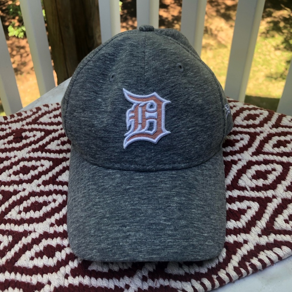 Women’s Detroit Tiger ball cap